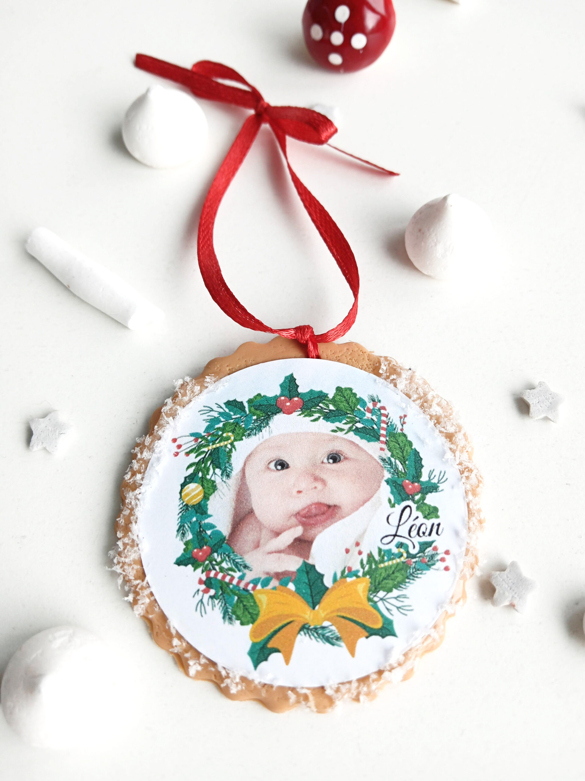 decoration-originale-surprenante-sapin-personnalise-photo-bebe-biscuit-gourmand-noel