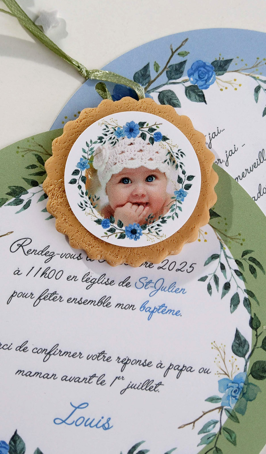 Faire-part-theme-fleur-bleu-garcon-élégant-retro-bapteme-fleur-tendance-original--mixte-fille-vert-mode