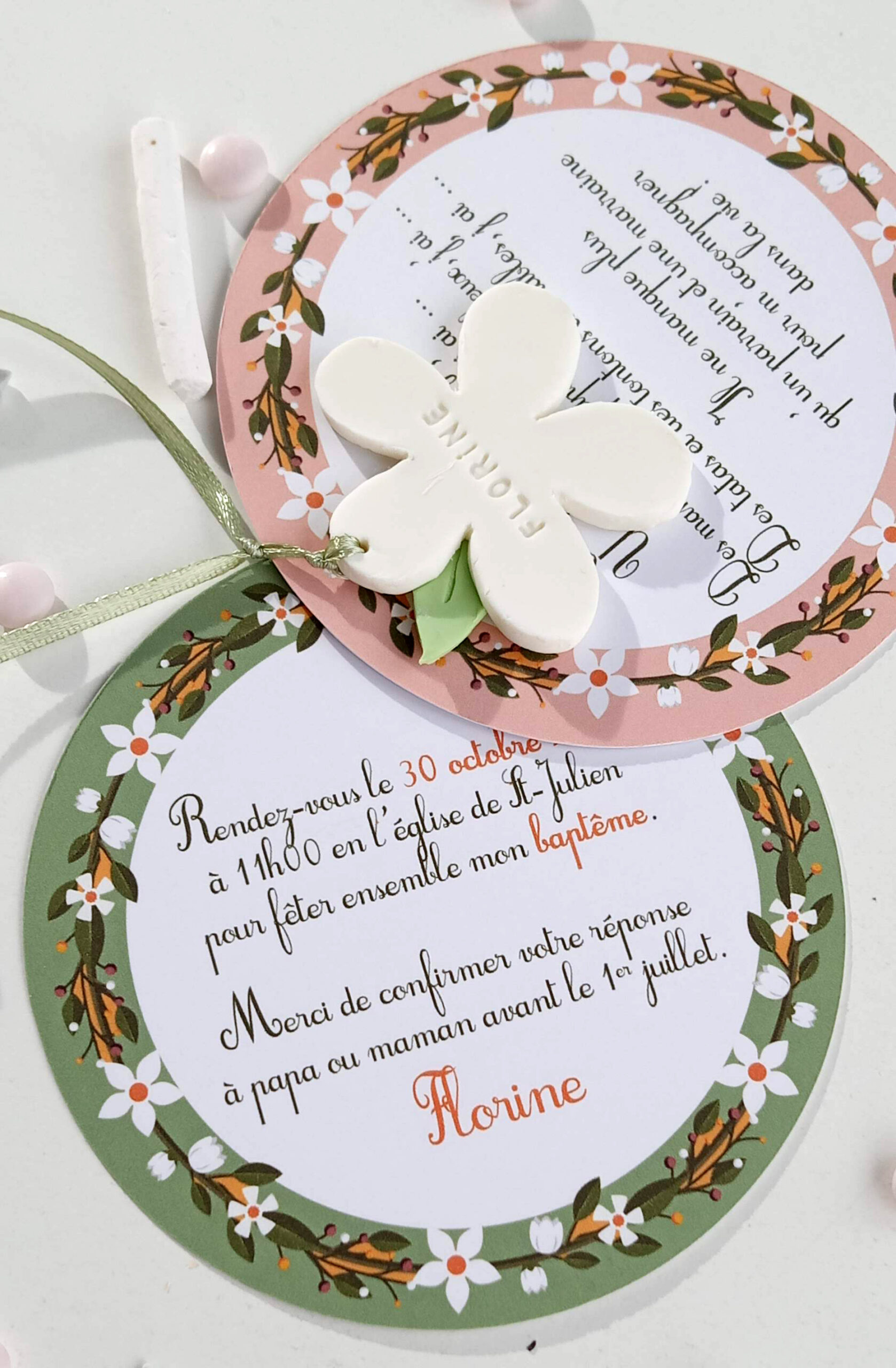 Faire-part-theme-fleuri-élégant-retro-bapteme-fleur-tendance-original--mixte-fille-vert-sauge-blanc