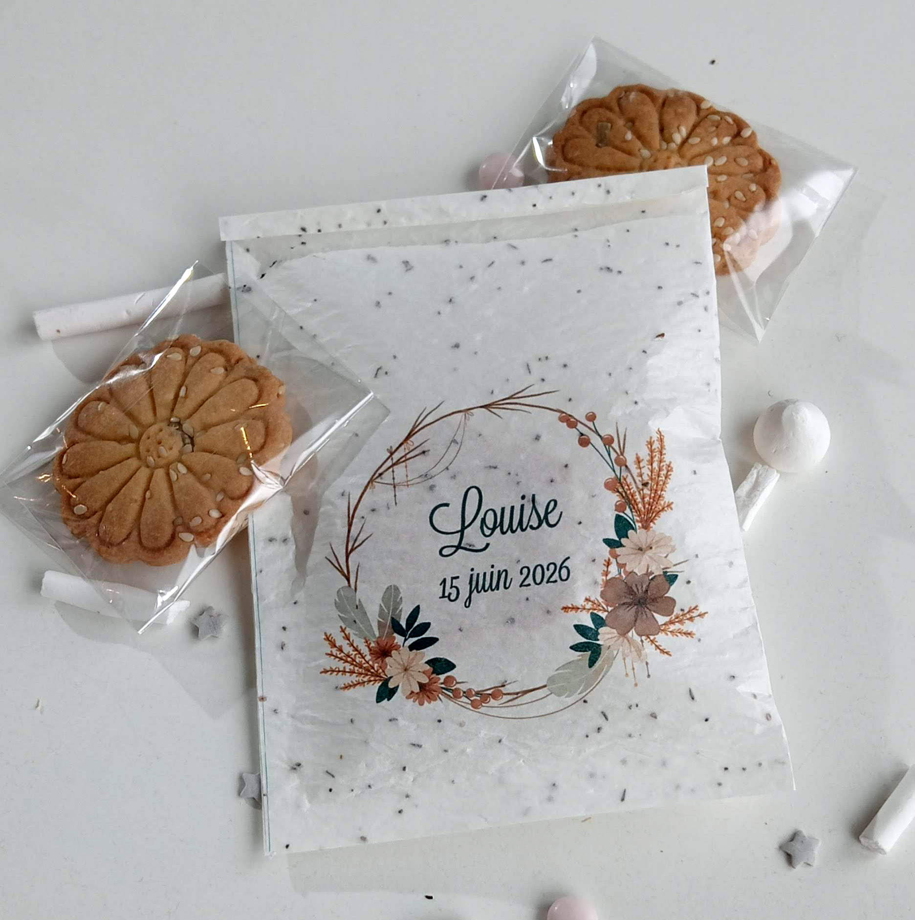 sachet-biscuit-bapteme-papier-plante-encemence-theme-couronne-fleur-champetre--orange-beige-paille-cadeau-invite